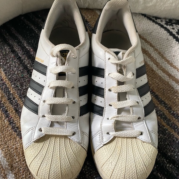 Adidas Shell Toe Superstar - Picture 2 of 7